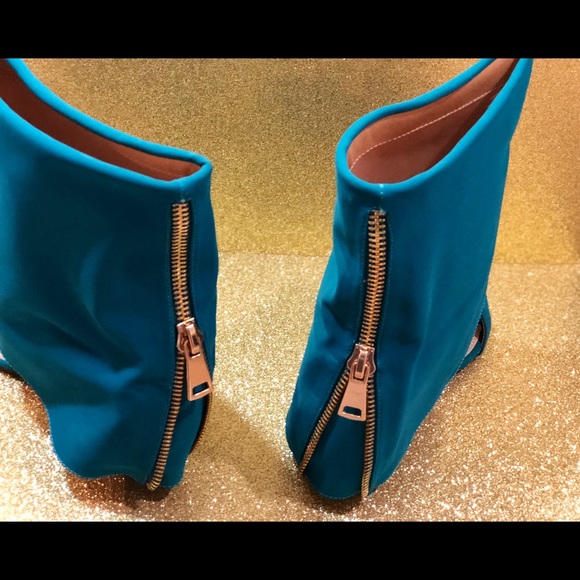 Edgy wedges - Picture 2 of 3